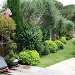 Chez Virginie לינה וארוחת בוקר