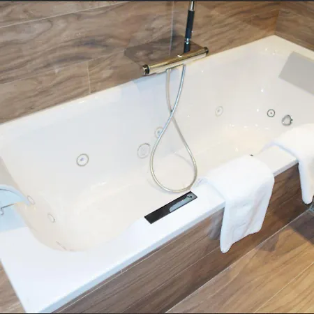 Chez Virginie Bed & Breakfast 4*