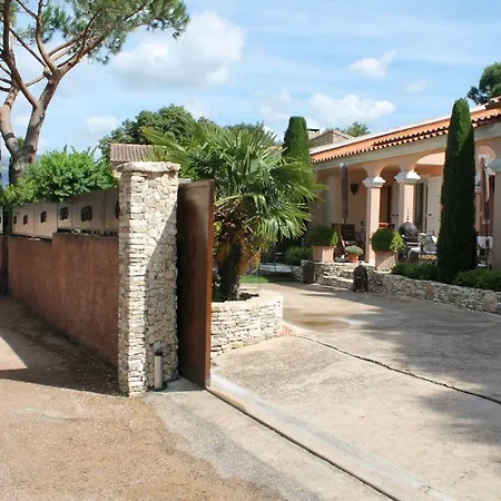 Bed & Breakfast Chez Virginie 4*