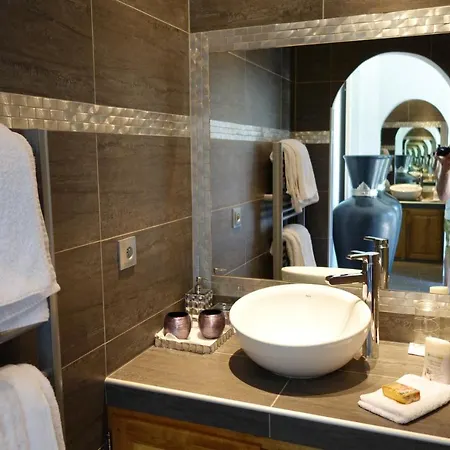 Chez Virginie Bed & Breakfast 4*