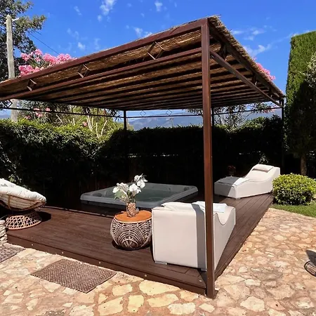 Chez Virginie Panzió 4*