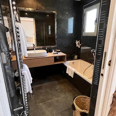 Chez Virginie 3* Порто-Веккьо