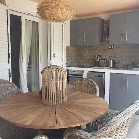 Chez Virginie Bed and Breakfast Πόρτο Βέκιο