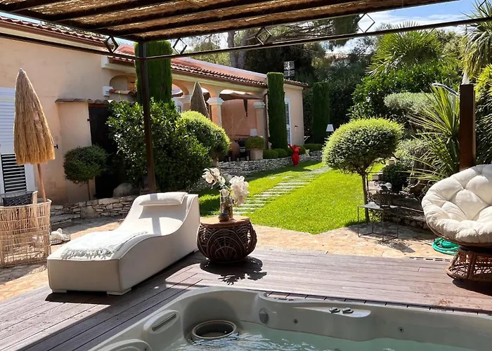 Chez Virginie فندق مبيت وإفطار 4*