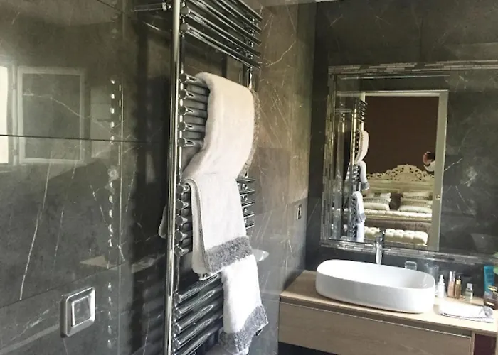 Chez Virginie فندق مبيت وإفطار بورتو فيكشْيو